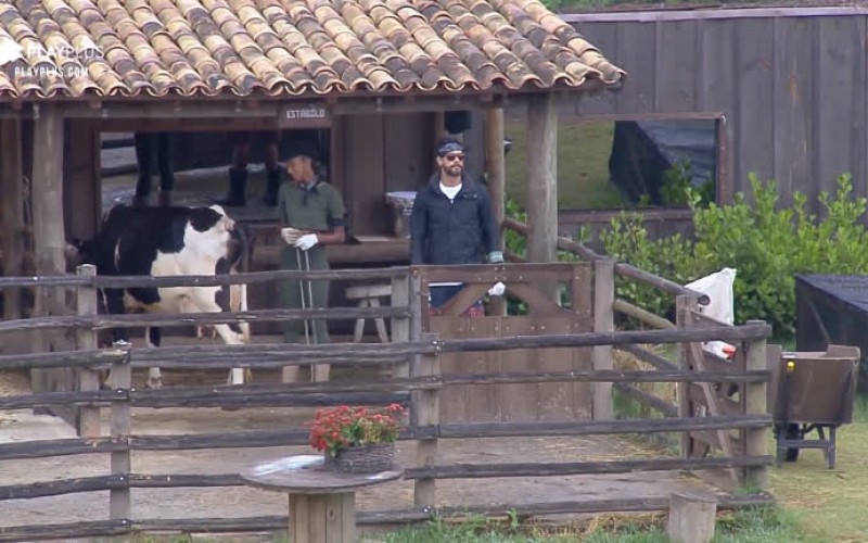 Lucas provoca punição e é criticado por Diego