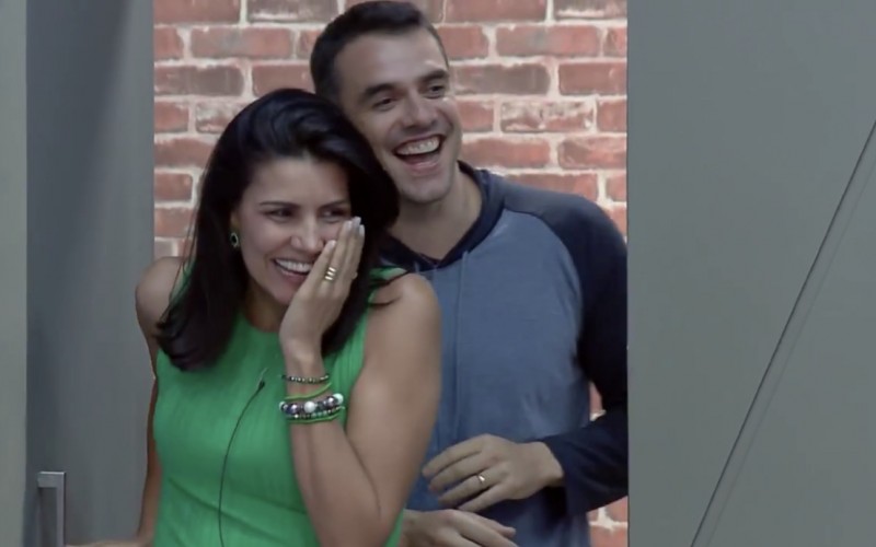 Mariana Felício e Daniel Saullo dividem os quartos entre casais