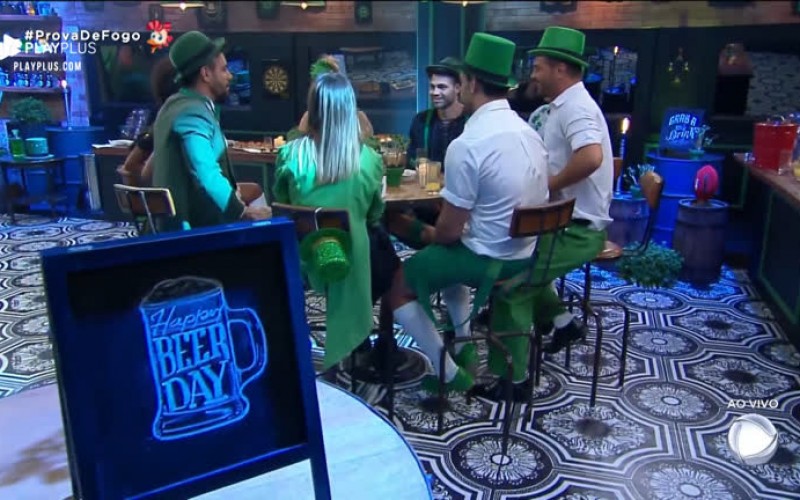 Peões curtem festa temática irlandesa