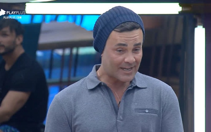 Peões estão encantados com o cavalo Lyon: 