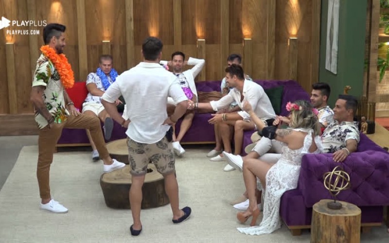 Peões levam nova punição e ficarão 24 horas sem água encanada