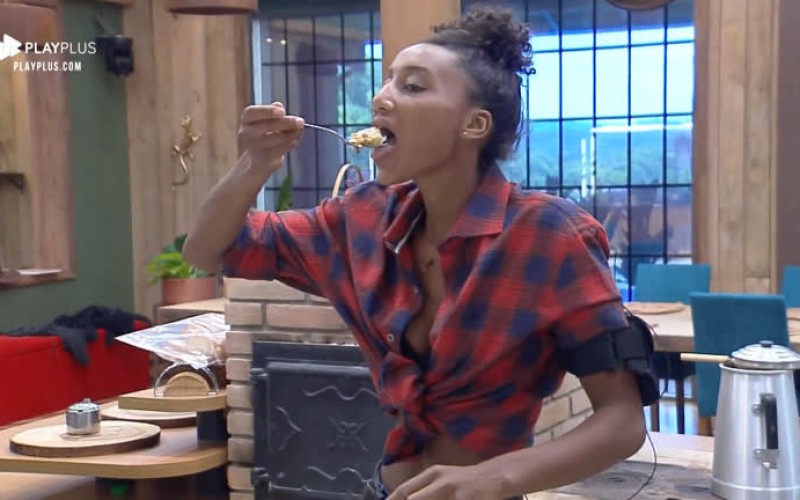 Phavanello prepara café da manhã para Sabrina Paiva