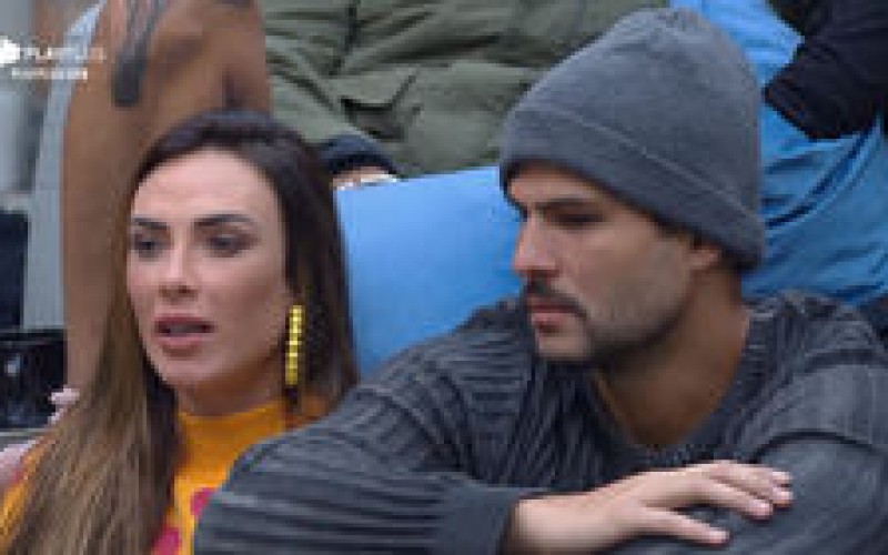 Quem é o casal mais falso da casa? Participantes respondem