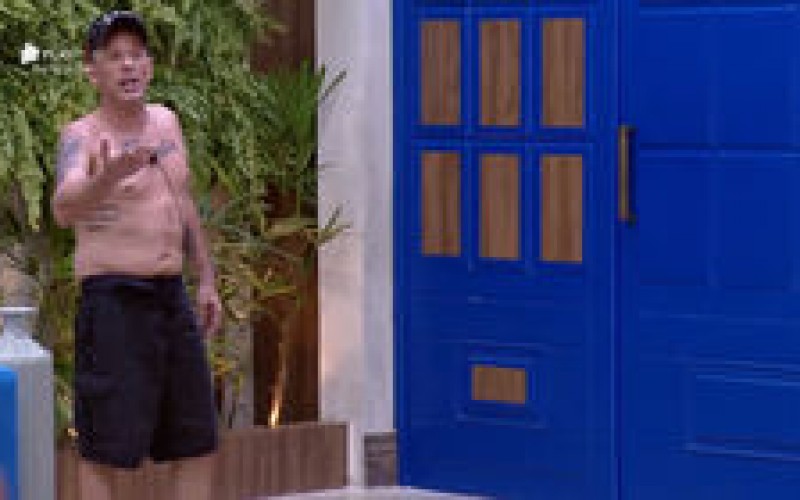 Rafael Ilha se desentende com peões por causa do lixo