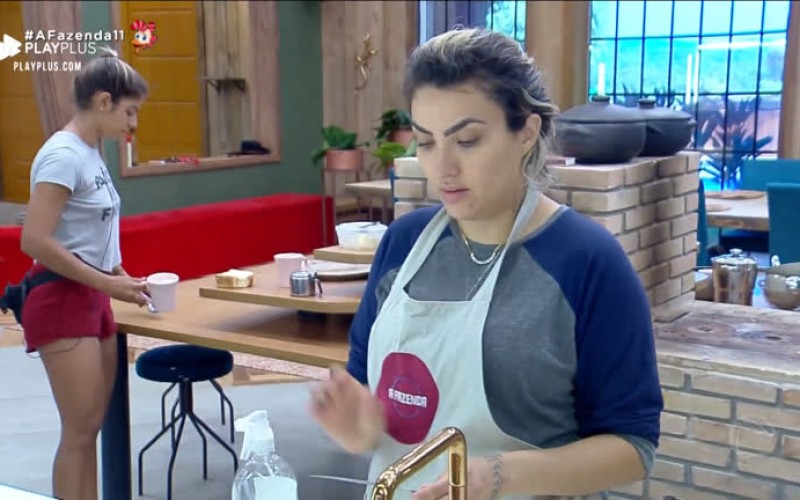 Roça e briga entre Thayse e Rodrigo acentuam divisão da casa