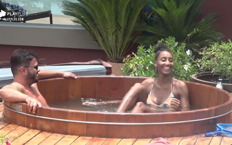 Rodrigo Phavanello e Sabrina Paiva brincam que vão abrir uma doceria