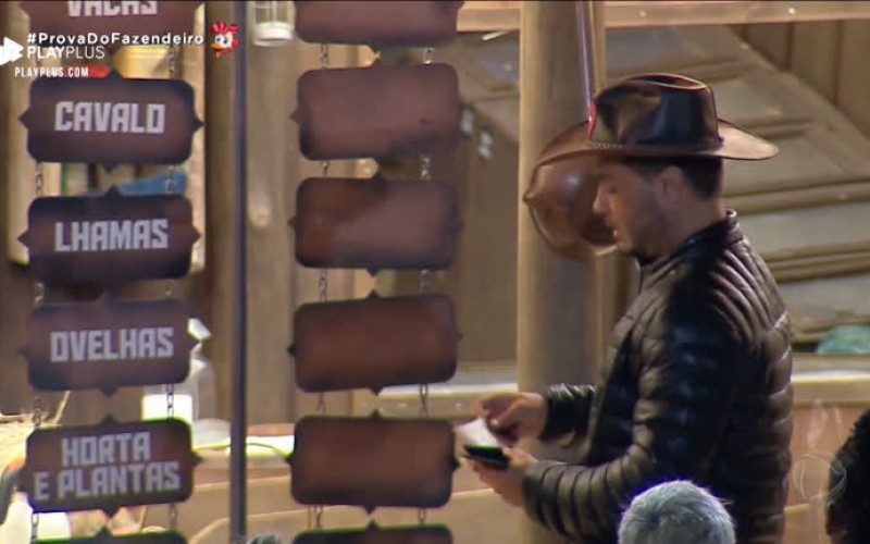 Rodrigo Phavanello recebe chapéu de Fazendeiro e delega tarefas