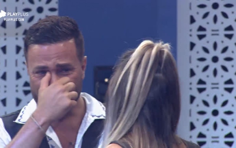 Rodrigo se emociona com o reality: 