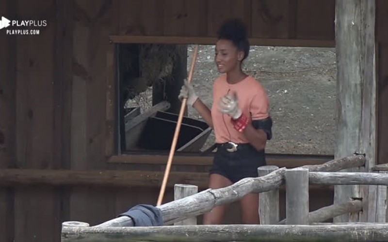 Sabrina e Viny relembram polêmica envolvendo Lucas na baia
