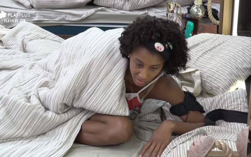 Sabrina Paiva diz que não tá ficando com Rodrigo Phavanello