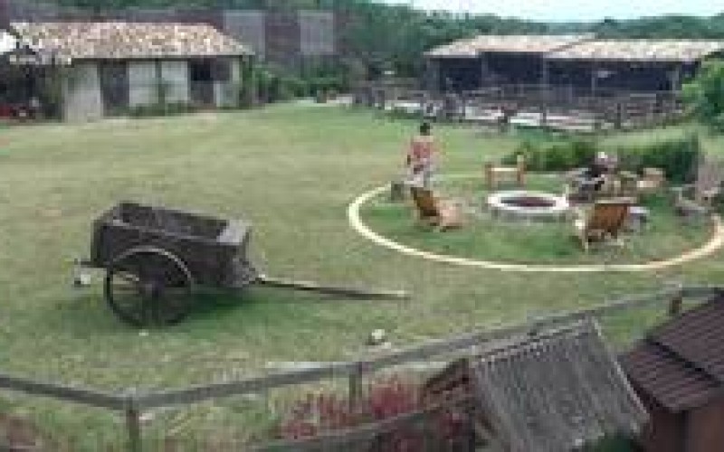 Veja 5 atividades que os peões já fizeram na área externa da sede