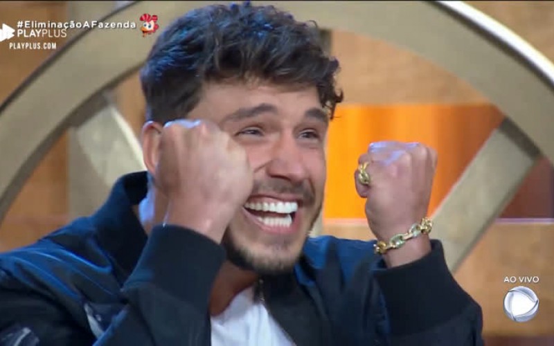 Veja a reação de Lucas Viana ao saber que é um dos finalistas