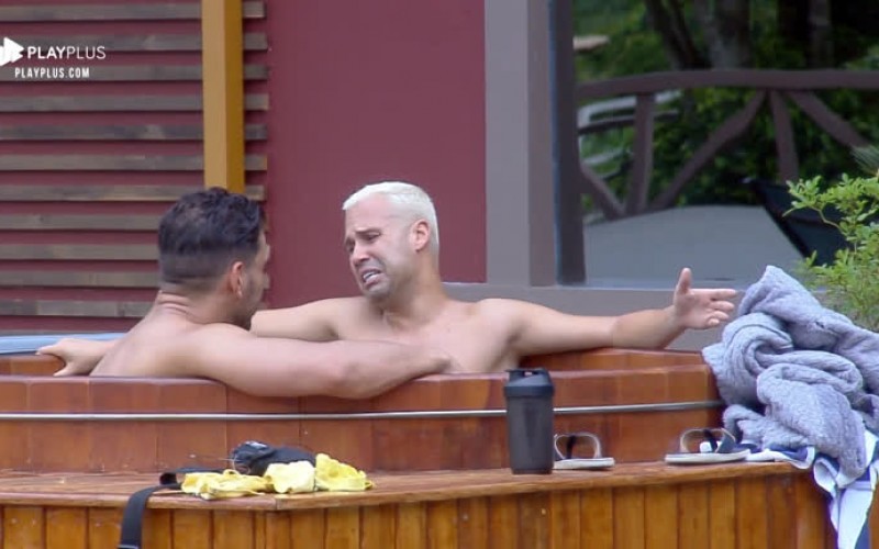 Viny diz que Thayse agia de forma planejada para aparecer na TV