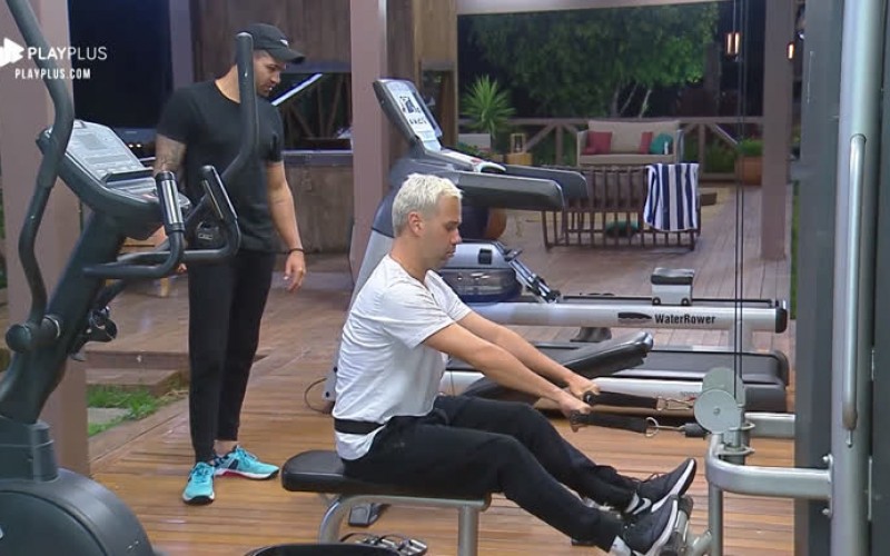 Viny e Netto treinam juntos na academia