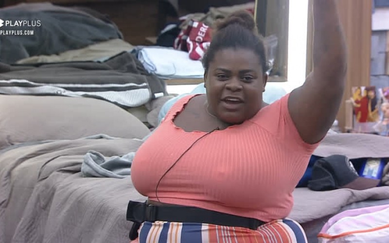 Jojo conta piada aos peões - A Fazenda 12