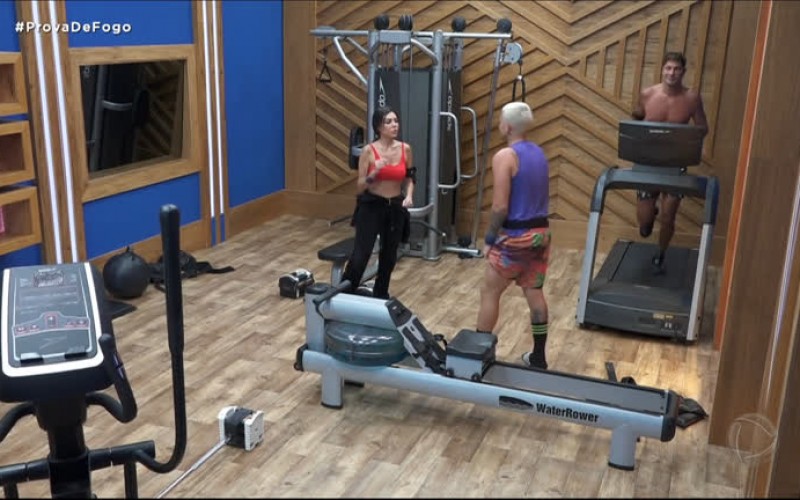 MC Gui pede desculpas pra Liziane