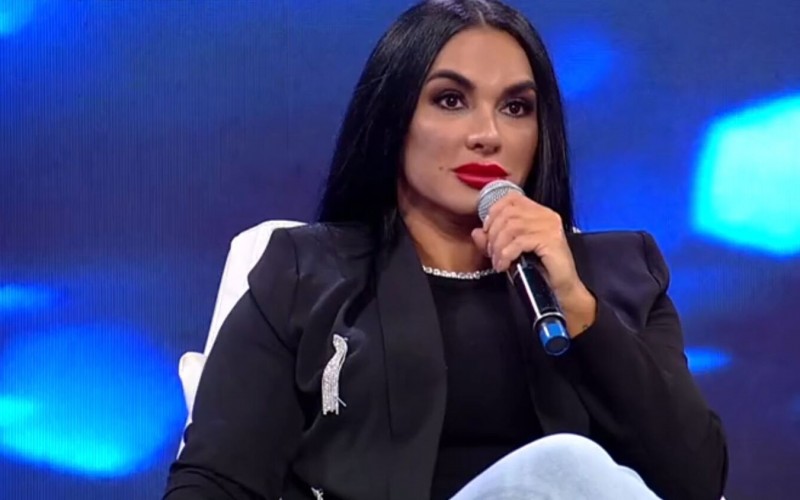 "Nunca tive pretensão artística," confessa Kamila Simioni