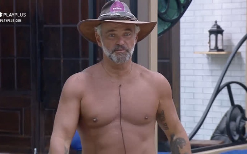 Peoas brincam com Mateus - A Fazenda 12