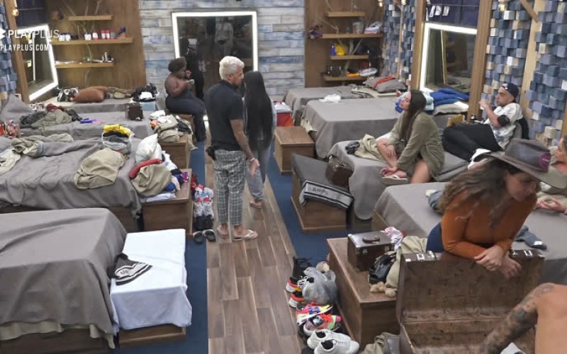 Peões analisam Cartolouco - A Fazenda 12