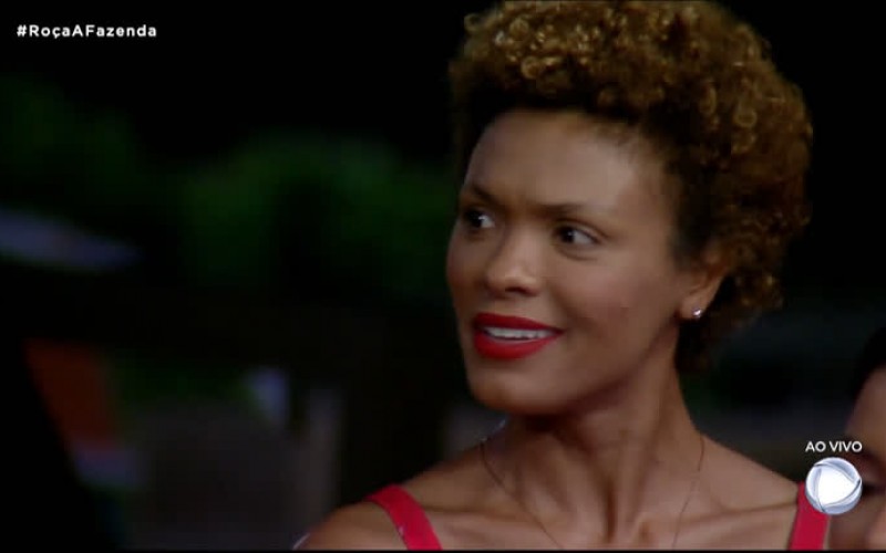 Voto de Lidi é em Carol - A Fazenda 12