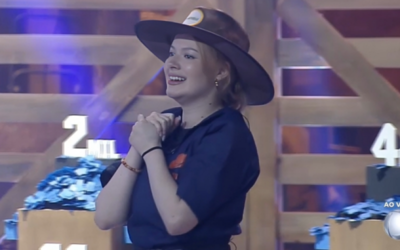 Júlia Simoura é a primeira Fazendeira da temporada