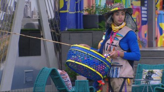 Aline consegue pescar todos os peixes no Castigo do Monstro Repescagem
