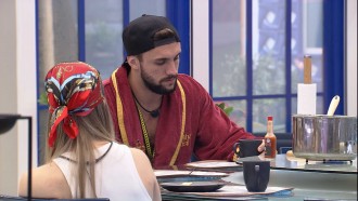 Carla Diaz fala com Arthur sobre segundo Paredão do BBB21: 'Fui pega de surpresa'