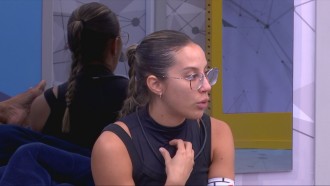 Em conversa com João Pedro, Renata dispara: 'Você também tem que acreditar e confiar em mim'