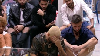 Projota chora e declara no BBB Dia 101: 'Se eu tivesse sentido mais, teria tido mais chance'