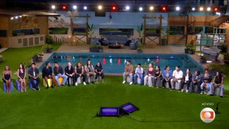 Tadeu Schmidt alfineta em reinÃcio do Sincerão: 'É hora de botar os leões de quarto para rugir na sala'