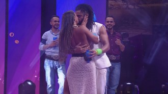 Veja os beijos entre os brothers e sisters do BBB 25