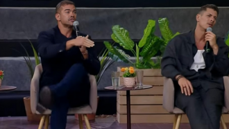 Sacha Bali e Sidney Sampaio discutem por suposta piscada na Live dos Finalistas