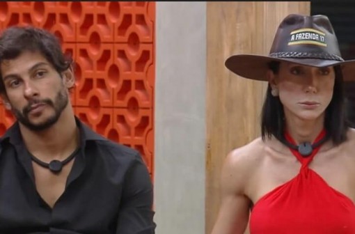 A Fazenda: Advogada explica se marido de Michelle pode processá-la por traição na TV.