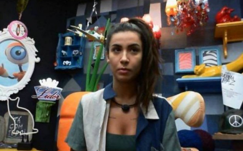 BBB20 - Bianca comenta falta de coragem do Lucas em expor Pyong ao vivo