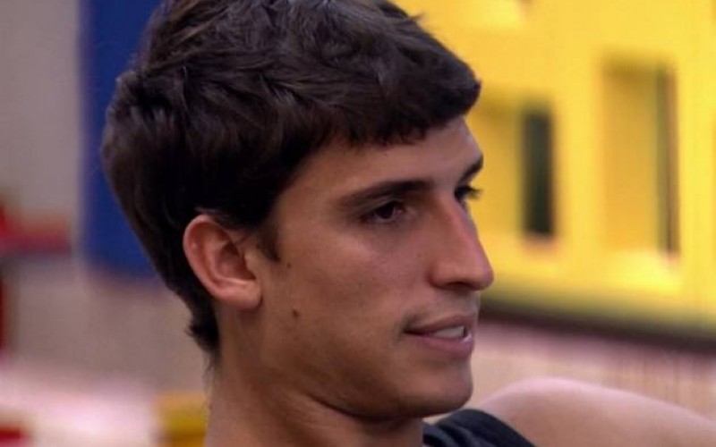 BBB20 - Felipe acha que brincadeira na festa foi uma ofensa pra ele