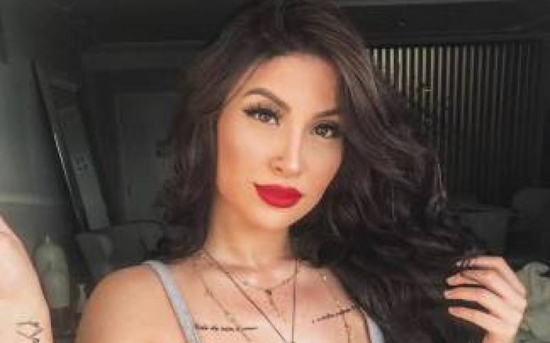 BBB20 - Internautas levantam hashtag ESTAMOS CONTIGO BIA em apoio à Bianca Andrade