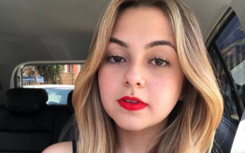 BBB20 - Klara Castanho aposta em teoria sobre saída de Petrix e revela para quem torce