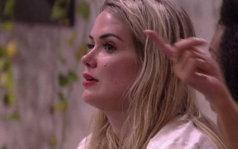 BBB20 - Após barracos em festa, Marcela desabafa e se irrita com atitudes de Daniel