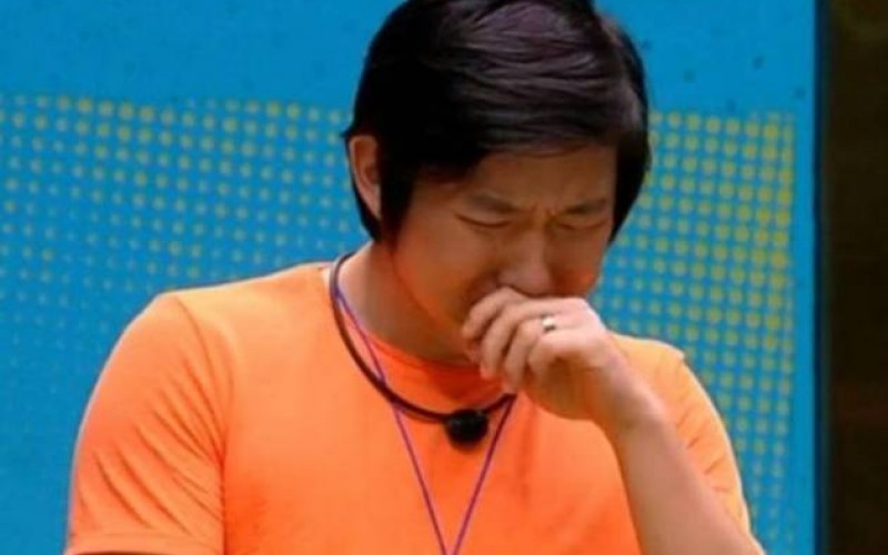 BBB20 - Pyong se emociona ao ver o filho pela primeira vez