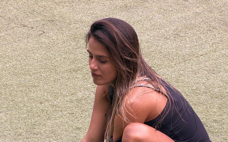 Carolina fala sobre eliminação de Hana: