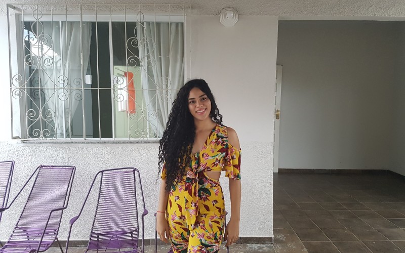 Elana, do BBB19, tomou banho de chuveiro pela primeira vez aos 6 anos e nunca foi ao cinema