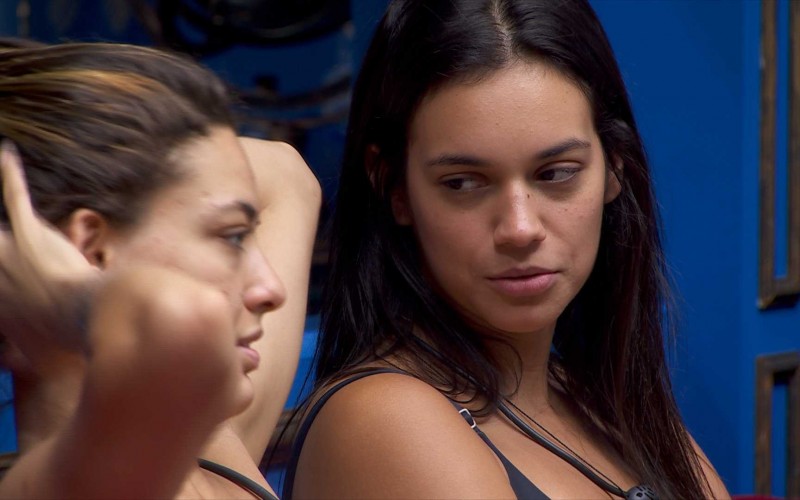 Alane critica roupa de Beatriz no BBB 24 e sister rebate: