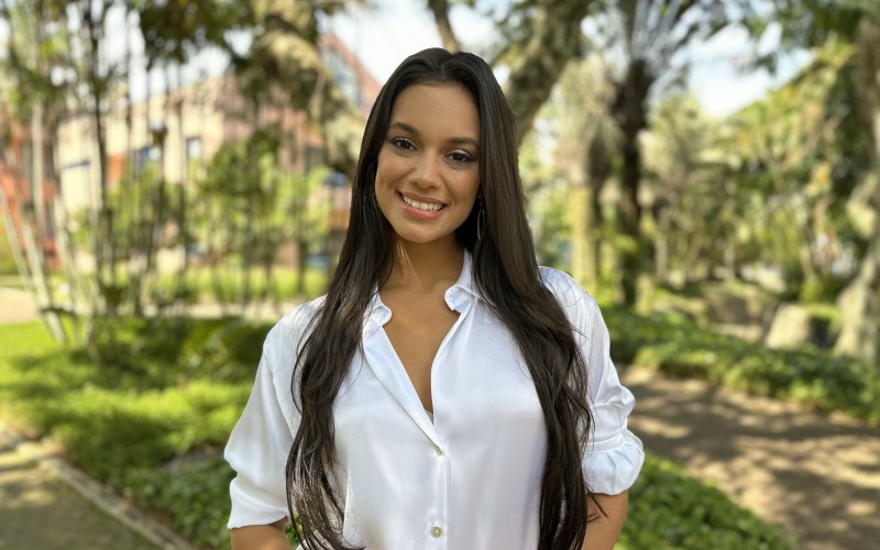 Alane é aclamada pelo público e fica chocada com acolhimento: