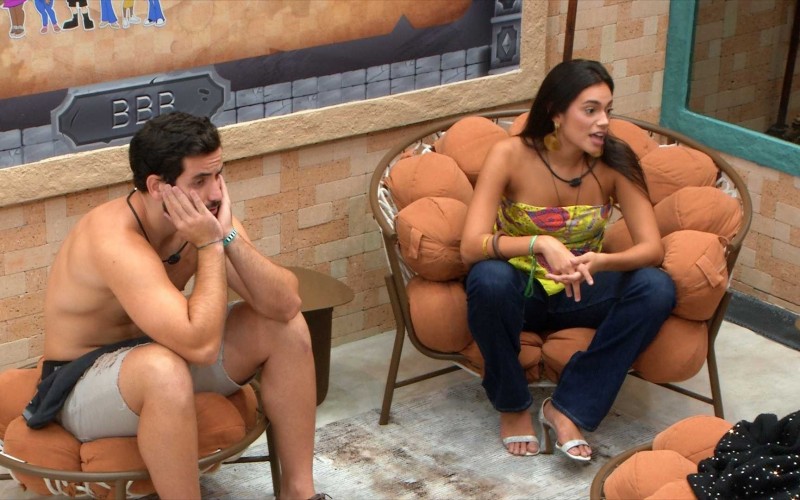 Alane explica desentendimento com Yasmin por causa de prendedor de cabelo no BBB 24: