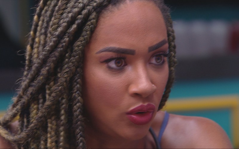 Aline desabafa sobre chateação com Renata no BBB 25: