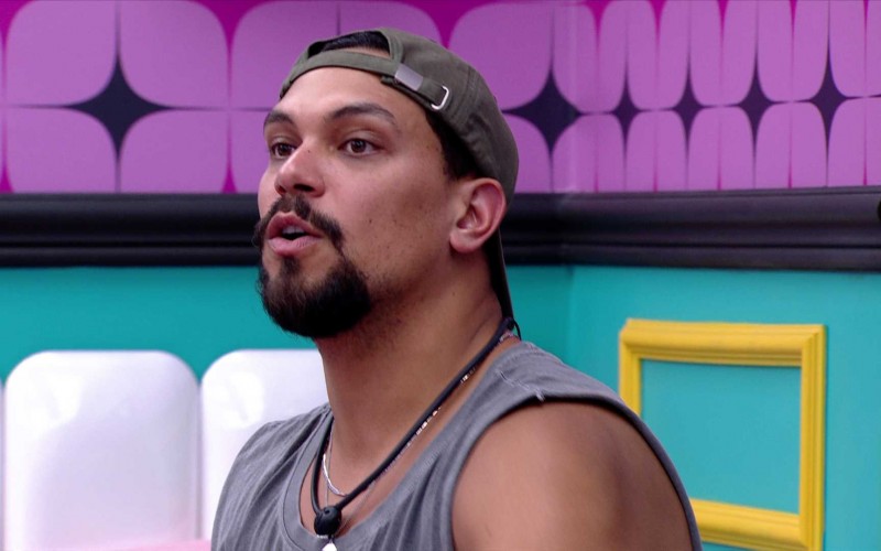 Aline e VinÃcius confrontam Eva e Renata sobre fala exposta no almoço pós-Big Fone