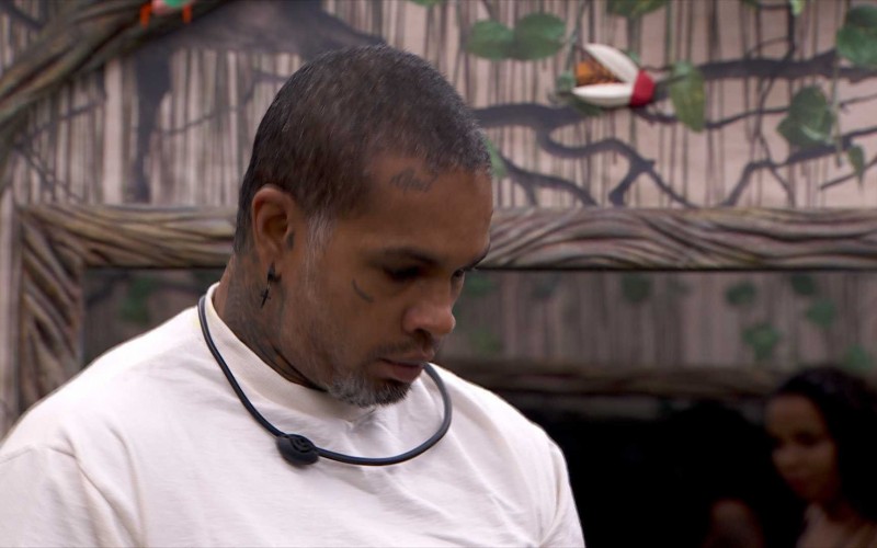 Após banho de gosma, Rodriguinho desabafa: