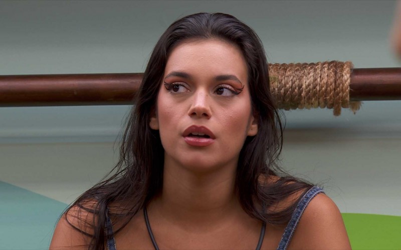 Após briga com sisters, Alane desabafa: