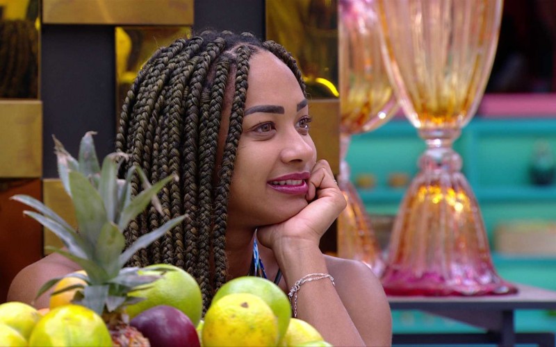 Após carÃcias, Aline vê look de Diogo Almeida no BBB 25 e elogia: