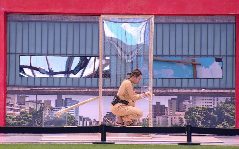 Após Festa, Renata acorda para cumprir Castigo do Monstro no BBB 25